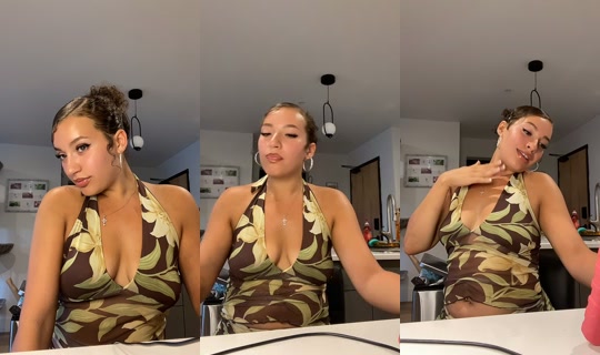 jadaqueendom's Live Session — Aug 11, 2026, 10:55 PM