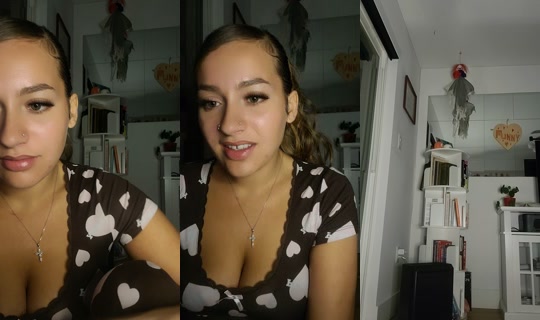 jadaqueendom's Live Session — Sep 19, 2026, 11:52 PM