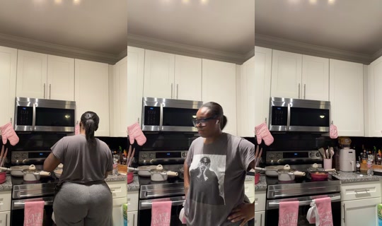 jasmona25's Live Session — Aug 9, 2026, 11:08 PM