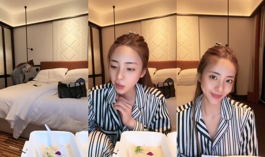 jennychicly's Live Session — Sep 12, 2026, 2:26 PM
