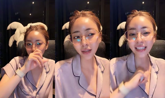 jennychicly's Live Session — Sep 16, 2026, 9:34 PM