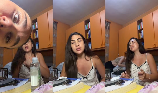 jovana2_10's Live Session — Jul 19, 2026, 11:22 PM