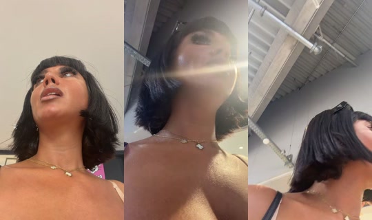juicy_anahita's Live Session — Jul 30, 2026, 8:50 AM