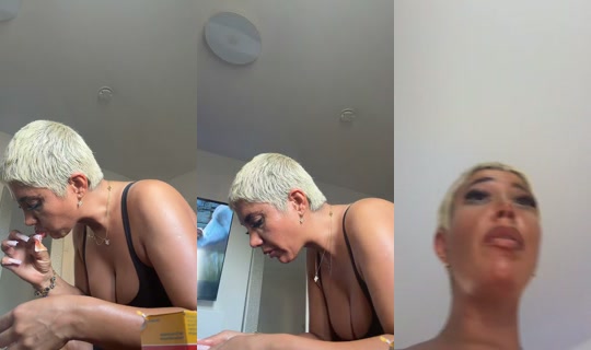 juicy_anahita's Live Session — Sep 7, 2026, 1:13 PM