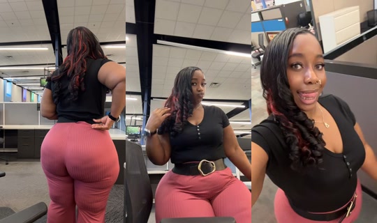 justcallmeedee's Live Session — Sep 15, 2026, 12:49 AM