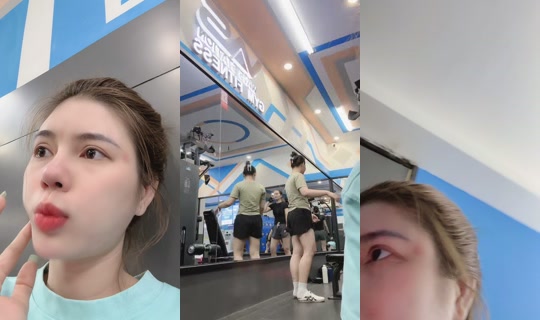 kelly_vyvy's Live Session — Oct 1, 2026, 12:01 AM