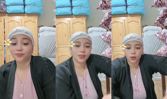 kenza_elmalouani_'s Live Session — Aug 12, 2026, 5:05 PM