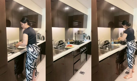 khaaa.ula's Live Session — Aug 20, 2026, 10:23 AM