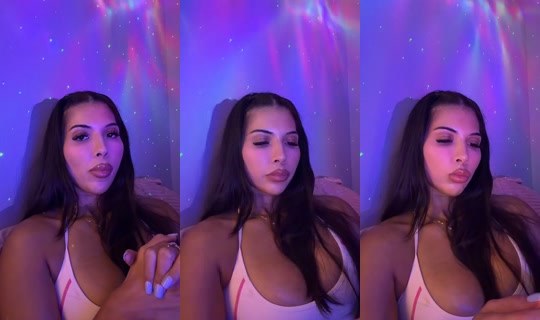 kimzzworld's Live Session — Aug 15, 2026, 3:45 AM