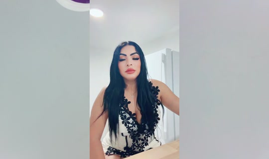 labebesitaonioni's Live Session — Aug 7, 2026, 7:48 PM
