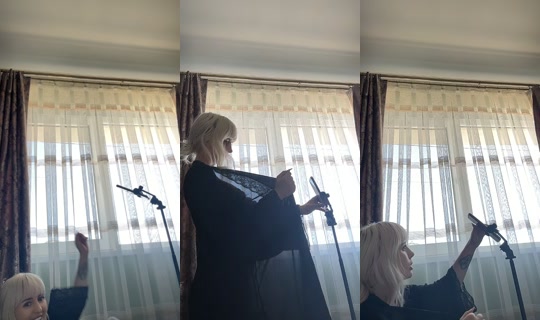laracharmont's Live Session — Aug 8, 2026, 12:56 PM