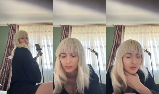laracharmont's Live Session — Aug 11, 2026, 10:34 AM