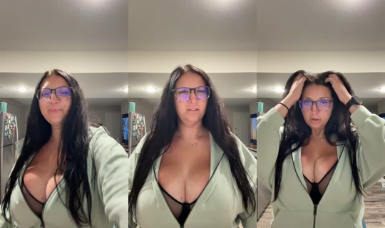 leelee4370's Live Session — Jul 24, 2026, 2:41 AM