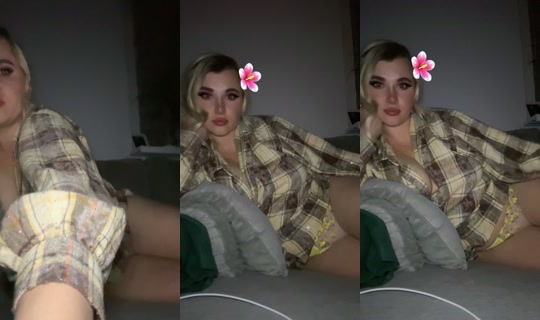 lili_love996's Live Session — Oct 20, 2026, 8:09 PM