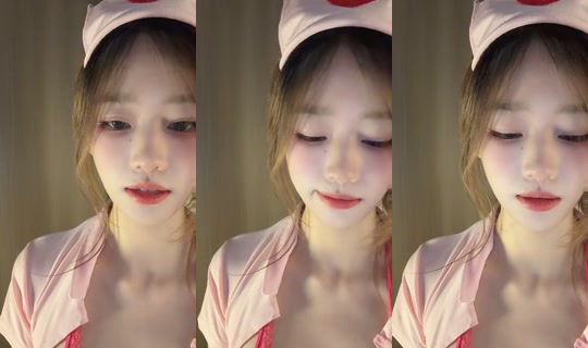 lilililili12345672's Live Session — Sep 7, 2026, 11:45 AM