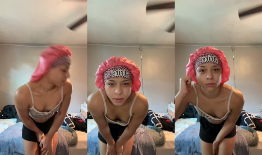 lilly_kaye's Live Session — Jul 15, 2026, 9:24 PM