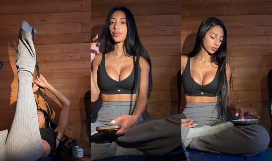lizzy._garcia's Live Session — Jul 24, 2026, 12:04 AM