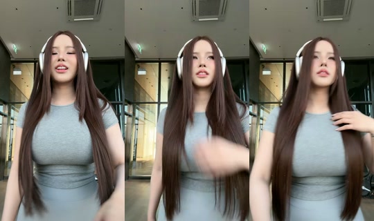 llwssssssssss's Live Session — Oct 27, 2026, 10:06 AM