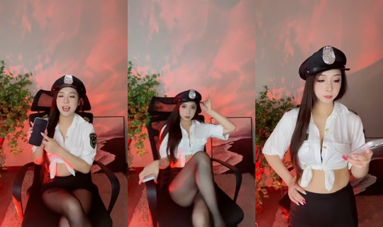 lucy888518's Live Session — Jul 27, 2026, 2:53 AM