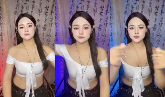 luna888996's Live Session — Oct 17, 2026, 5:35 AM