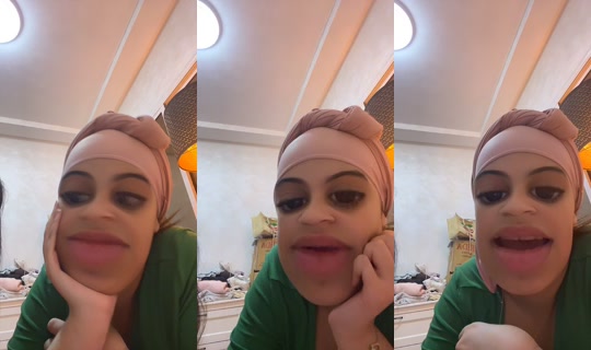 lyna_bnzr's Live Session — Sep 30, 2026, 12:55 AM