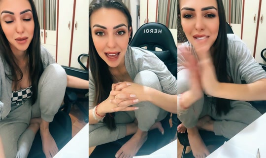 marcelamenezesma's Live Session — Jul 26, 2026, 11:10 PM