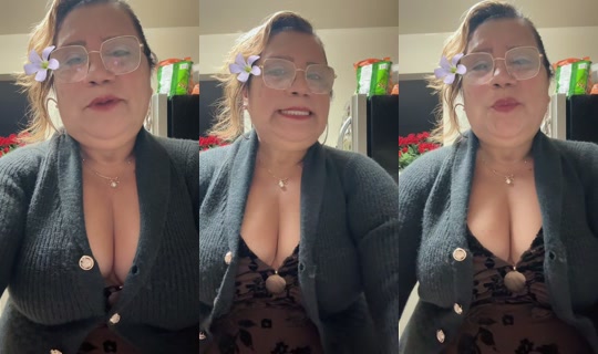 marinaromerox's Live Session — Oct 17, 2026, 2:01 AM