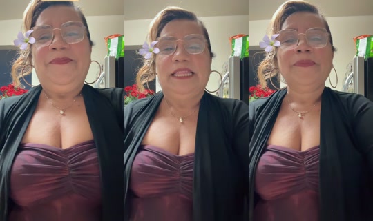 marinaromerox's Live Session — Oct 17, 2026, 9:02 PM