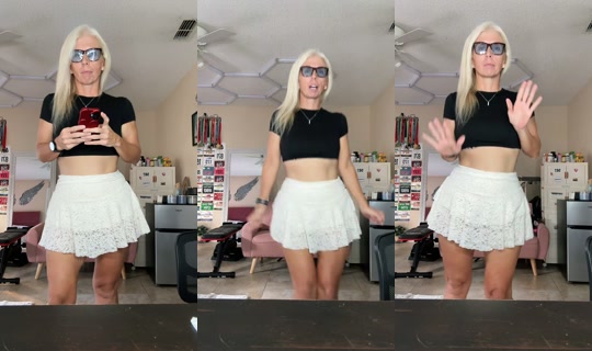 melissa_chipps's Live Session — Jul 23, 2026, 10:50 PM
