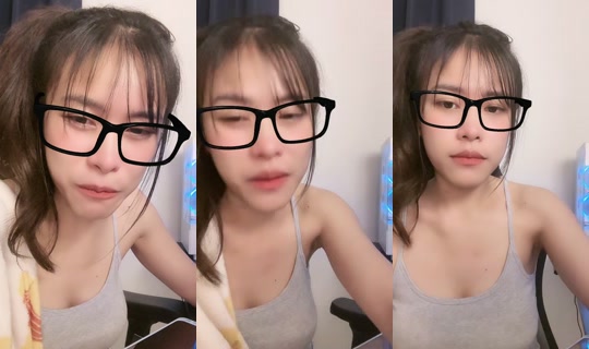 melody_nat's Live Session — Aug 30, 2026, 1:15 AM