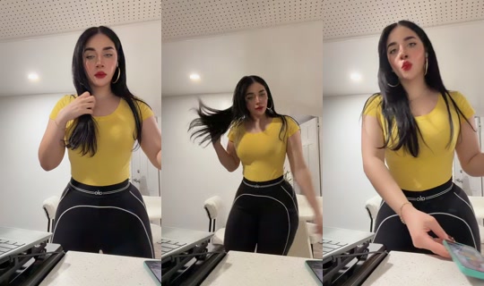 michelleoficiall.22's Live Session — Aug 19, 2026, 7:24 AM