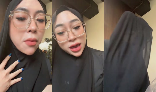 mochiimomii's Live Session — Oct 18, 2026, 9:42 AM