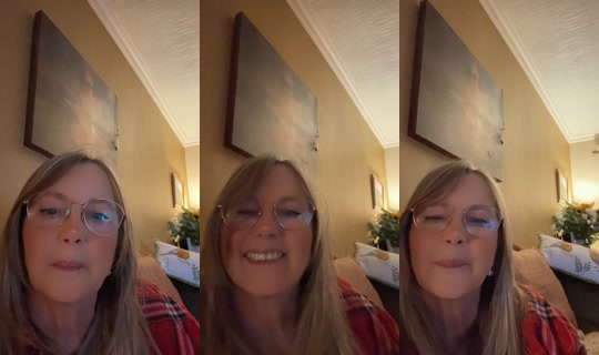 molly3510's Live Session — Oct 26, 2026, 10:09 PM