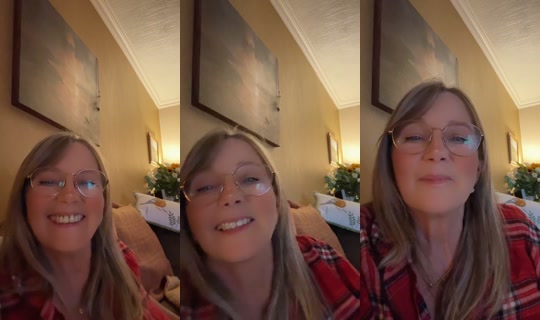 molly3510's Live Session — Oct 27, 2026, 1:31 AM