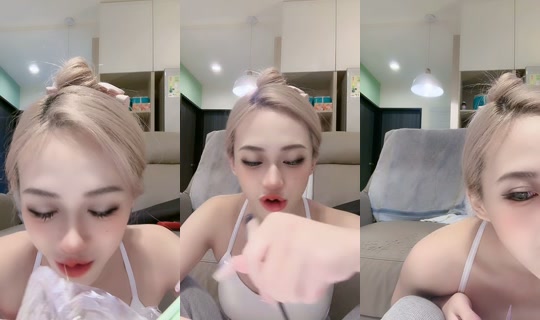 momo_qq2's Live Session — Jul 27, 2026, 8:45 PM