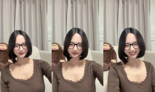 momoice103's Live Session — Oct 20, 2026, 12:29 PM