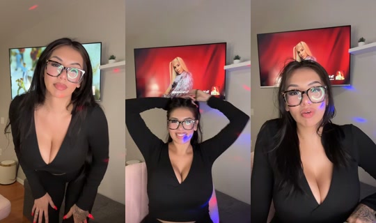 niccolemelanie's Live Session — Aug 15, 2026, 7:35 AM