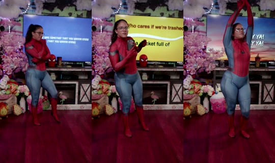 nikki_cherryblossom23's Live Session — Aug 2, 2026, 5:14 AM
