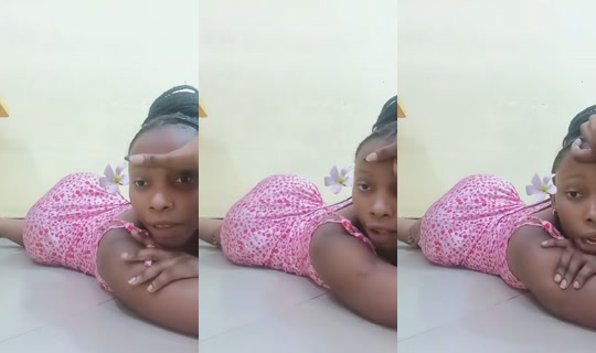 officialroxxane_'s Live Session — Jul 14, 2026, 3:02 PM