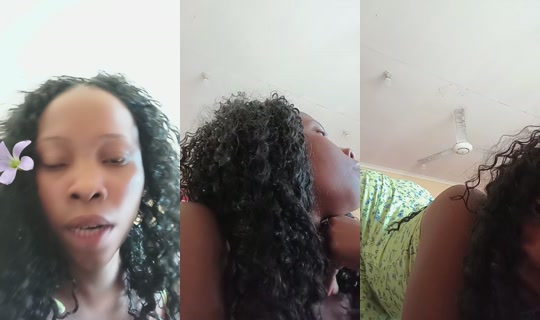 officialroxxane_'s Live Session — Aug 4, 2026, 2:02 PM