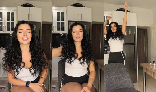 ozlembademcii's Live Session — Sep 7, 2026, 5:43 PM