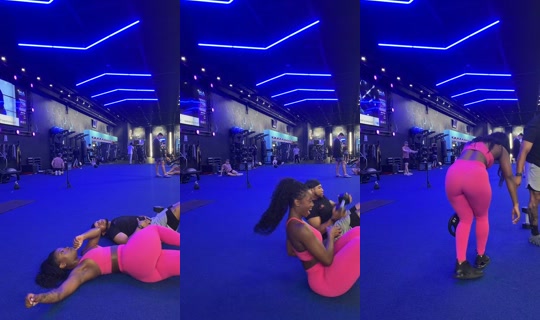 poweredbyleila's Live Session — Jul 15, 2026, 12:13 AM