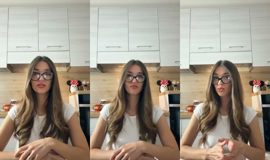 prettykirochka's Live Session — Oct 8, 2026, 9:41 AM