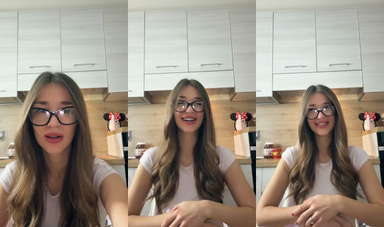 prettykirochka's Live Session — Oct 21, 2026, 9:09 AM