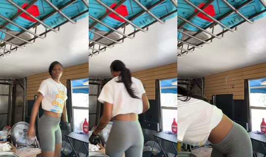 prettyprivatee3's Live Session — Sep 2, 2026, 4:35 PM
