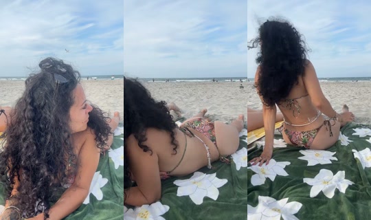 prettyylilly's Live Session — Aug 1, 2026, 10:02 PM