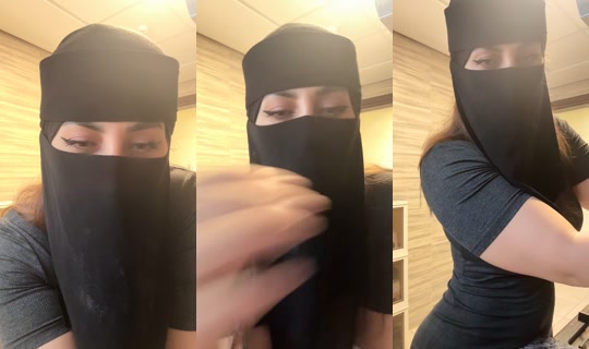 princess_beauty93's Live Session — Oct 1, 2026, 7:35 AM