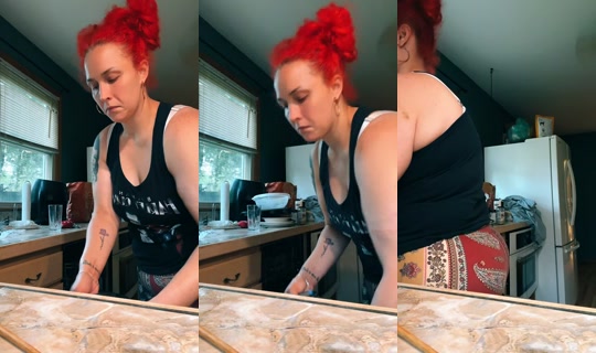 redqueen3389's Live Session — Aug 31, 2026, 2:14 PM