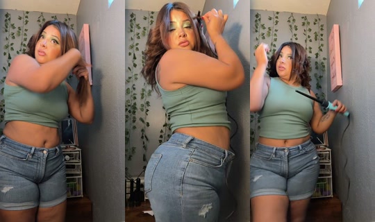 reina559baddie's Live Session — Jul 25, 2026, 11:00 PM