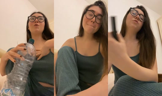 robertaausiello's Live Session — Oct 17, 2026, 12:10 AM